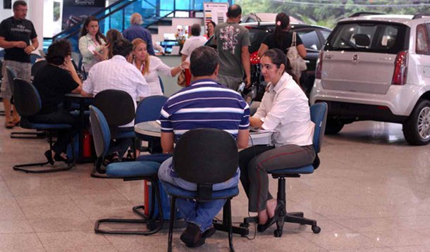 Anfavea: venda de veículos bate recorde por causa do IPI 