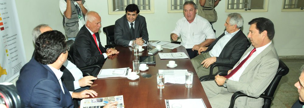 Misael e Maguito decidem reavaliar o passe livre