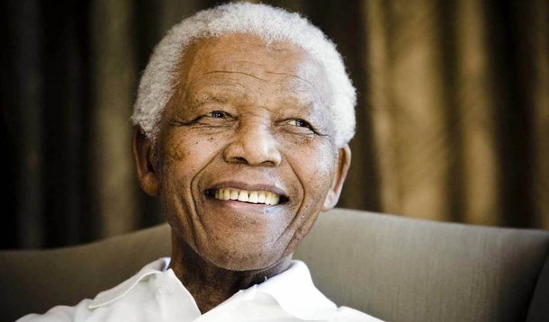 Mandela está consciente, diz neto