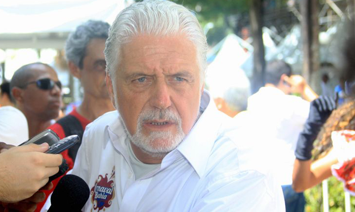 Wagner justifica falta de Dilma com tragédia no RS