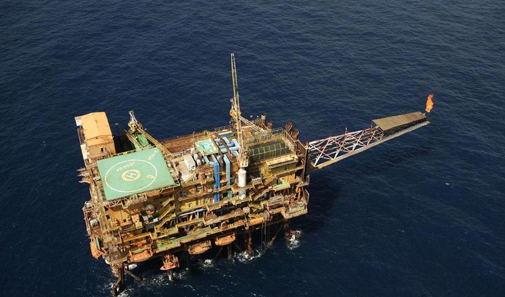 ANP: produção de petróleo continua em queda no país