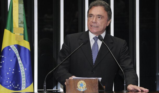 Dias: estratégia para eleger Dilma derrubou crescimento