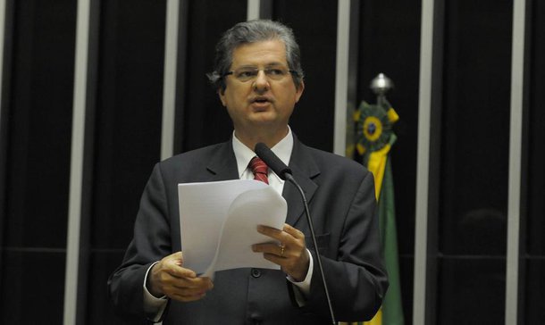 Tucano diz que "a era do lulopetismo acabou"
