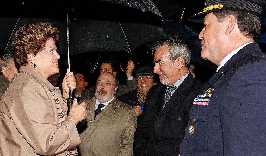 Dilma defende no Mercosul repúdio a espionagens