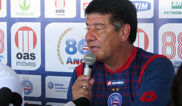 Joel Santana deve ser anunciado novo treinador do Flamengo