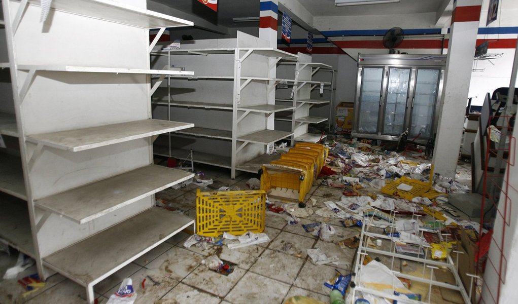 Sem polícia, Bahia conta 18 mortos em apenas 5 horas