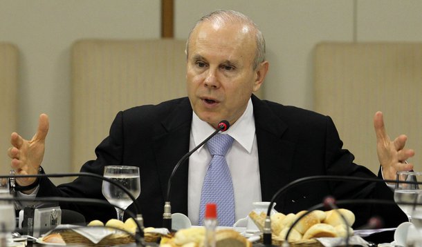 Casa da Moeda complica Mantega na Câmara