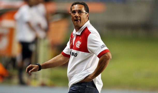 Vanderlei Luxemburgo não é mais técnico do Flamengo