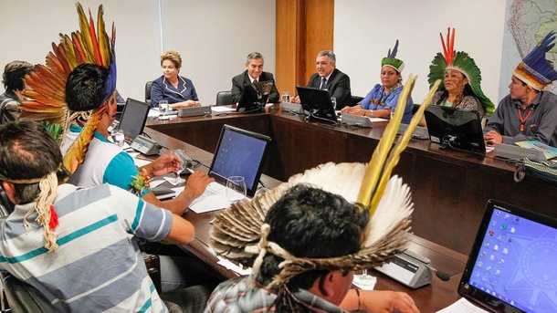 Índios pedem a Dilma demarcação pela Funai