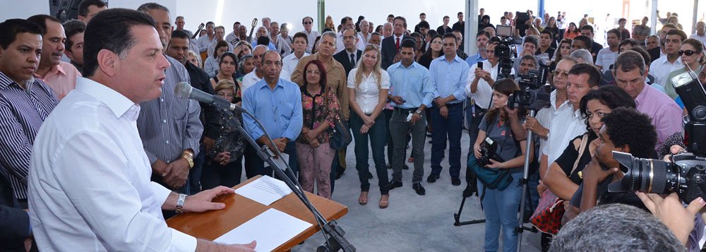 Perillo assegura que vai cumprir todas promessas