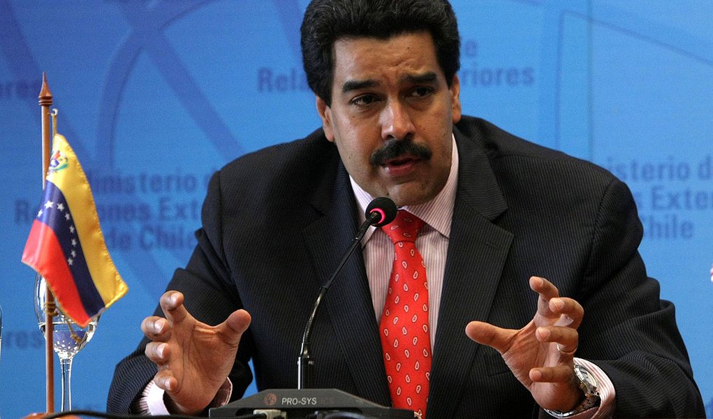 Maduro quer Paraguai de volta ao Mercosul