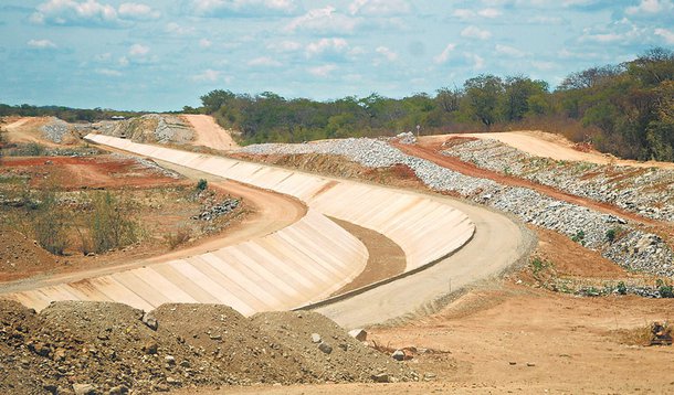 Transposição terá nova licitação até abril