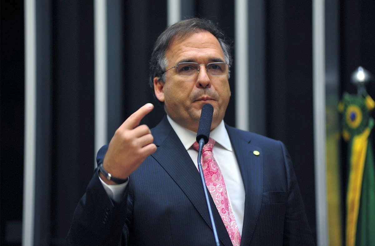 Cristão novo no PMDB, Mabel já ameaça PT