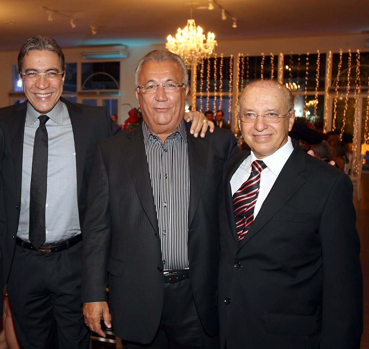 Jackson ou Valadares: quem será candidato a governador?