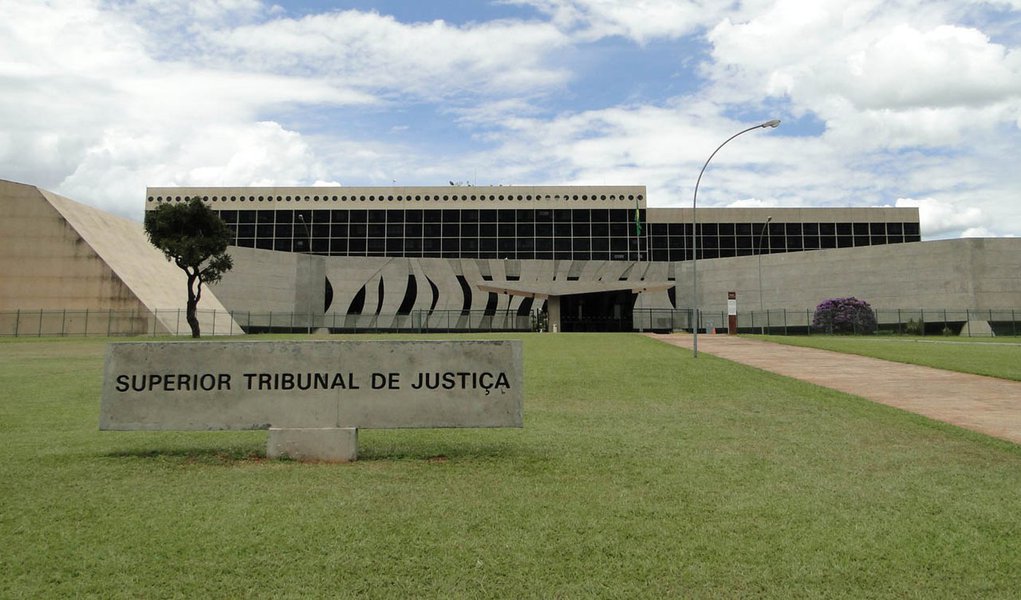 Suspensa obrigatoriedade do processo eletrônico 