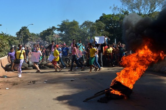 Protesto fecha acessos a cidade do Entorno do DF