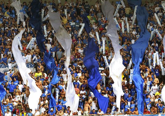 Reformado, Mineirão reabre em grande estilo