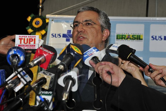 Vítimas da Kiss recebem remédio dos EUA