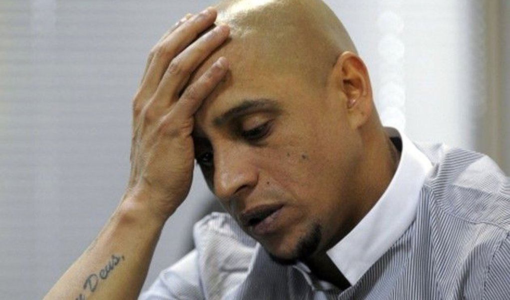 Roberto Carlos diz que para de jogar no fim do ano