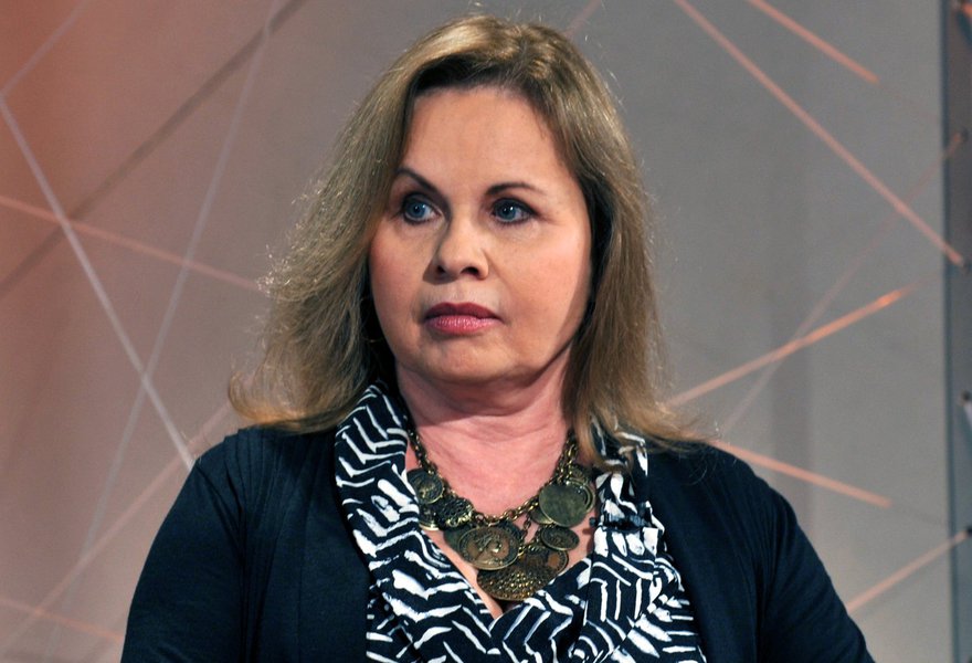 Procuradora dá "três tiros" numa só ação