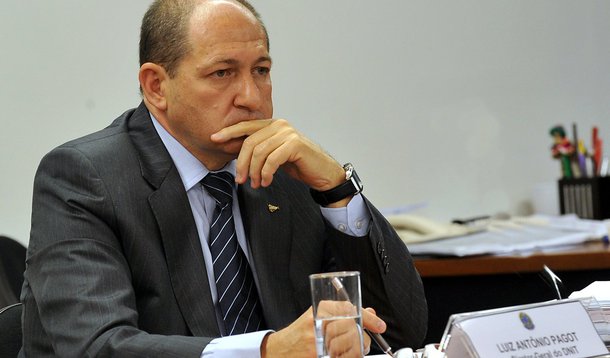 Oposição mira no PT em depoimento de Pagot à CPI