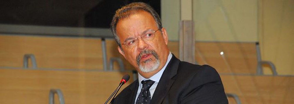 Jungmann quer CPI para setor de transporte
