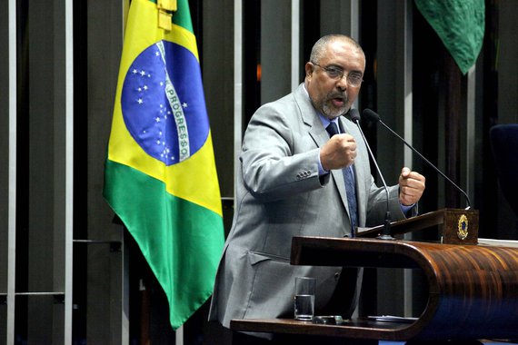 Paim comemora PEC contra voto secreto