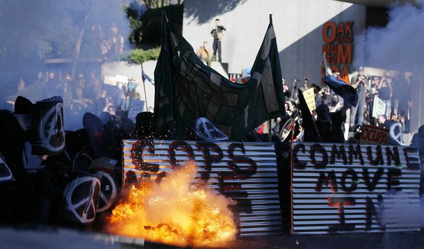 Protestos levam 300 à prisão nos Estados Unidos