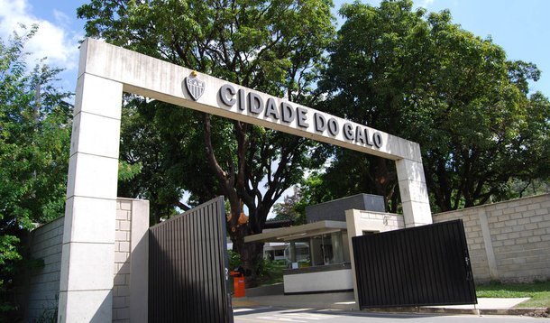 Justiça condena o Galo por exploração de menores