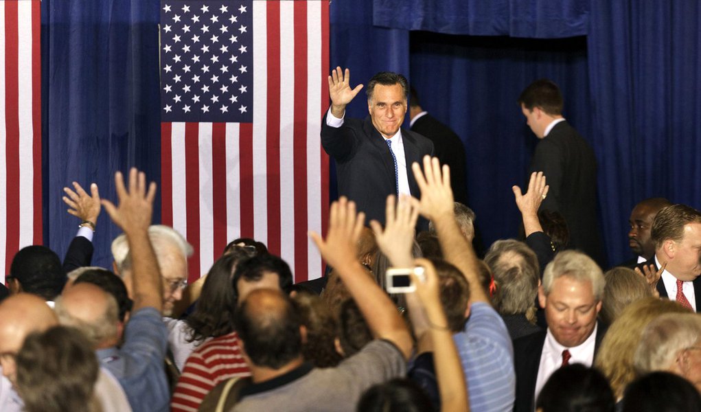 Romney vence em Nebraska e Oregon