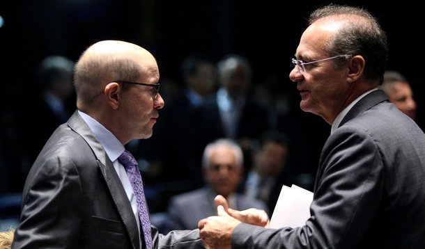 Demóstenes quer ir para o PMDB ajudar Renan a presidir o Senado