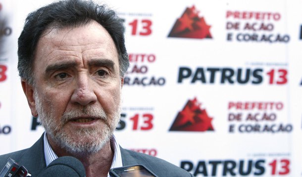 “Foi o PSB que pulou fora”