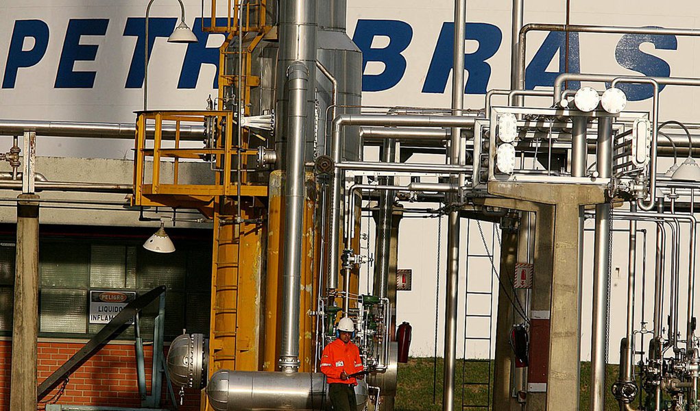 Petrobras cancela contratos com a Delta por baixo desempenho