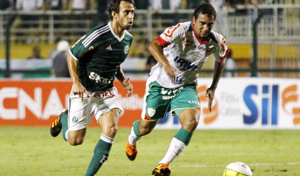 Palmeiras e Portuguesa ficam no empate no Pacaembu