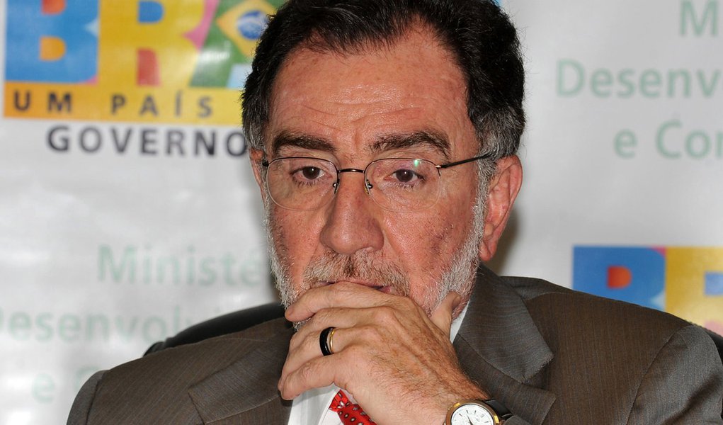 Ao 247, Patrus diz que aceita ser vice de Lacerda, mas…