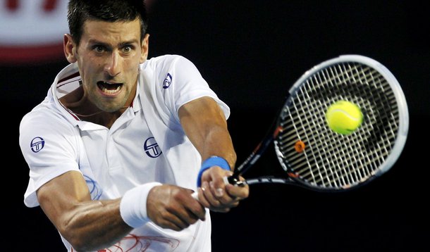 Djokovic bate Ferrer e vai encarar Murray em semifinal