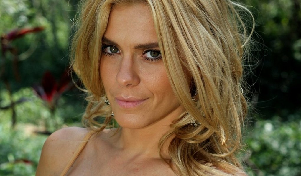 Polícia encontra suspeitos de roubar fotos íntimas de Carolina Dieckmann