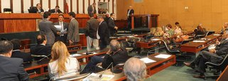 Assembleia baiana derruba recesso de 90 dias