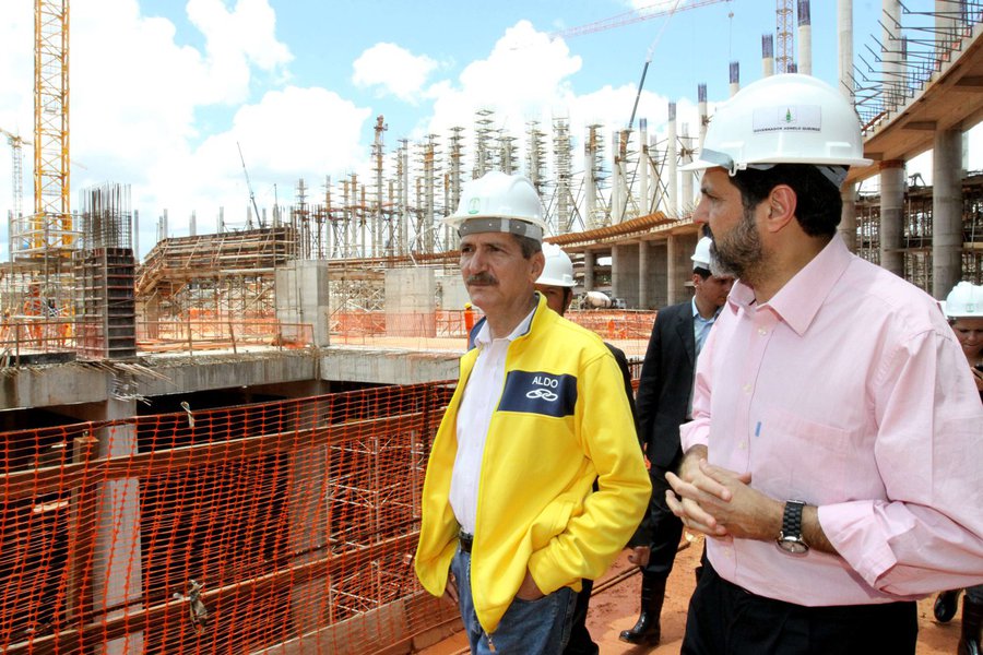 Aldo colou a imagem do governo nas arenas
