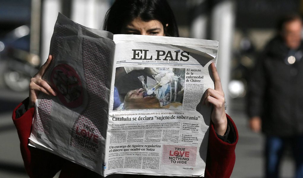 Venezuela pode processar El País por foto falsa de Chávez