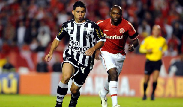 São Paulo contrata Osvaldo, do Ceará