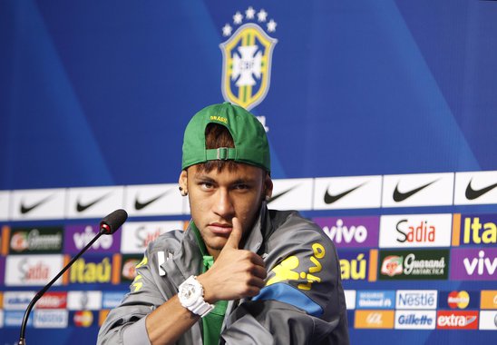 Neymar aponta Espanha como favorita para final