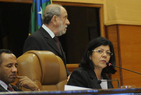 Oposição recua e destranca pauta; LDO é votada