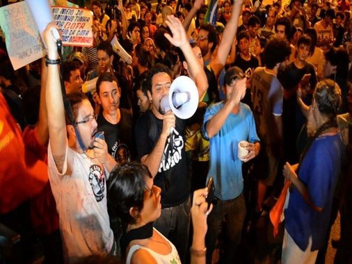 Com greve de ônibus, protesto reúne só 1,5 mil pessoas em Aracaju