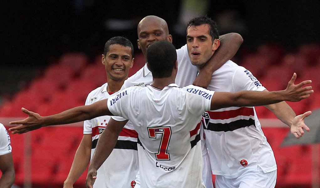 São Paulo começa o ano com o pé direito