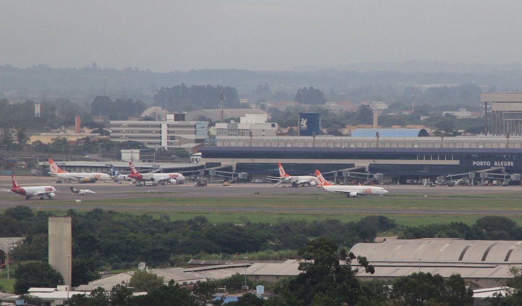 Aeroporto de Porto Alegre tem 42 voos atrasados