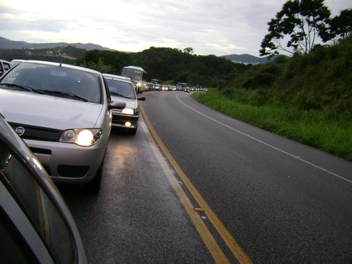 DNIT suspende edital para duplicar a BR-381