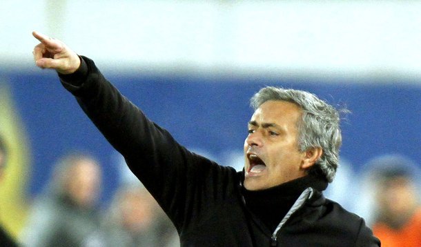 Mourinho não dá braço a torcer nem após pisão de Pepe