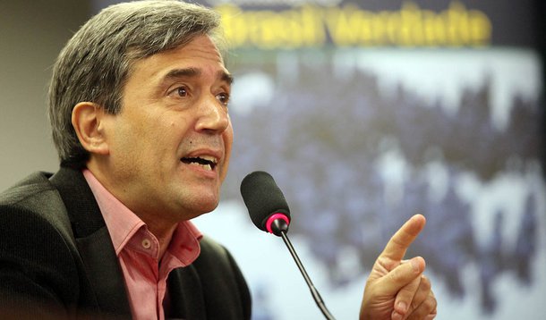 Diário: Villa fala o que poderosos querem ouvir