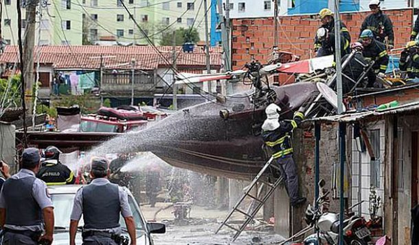 Queda de helicóptero deixa um morto em SP